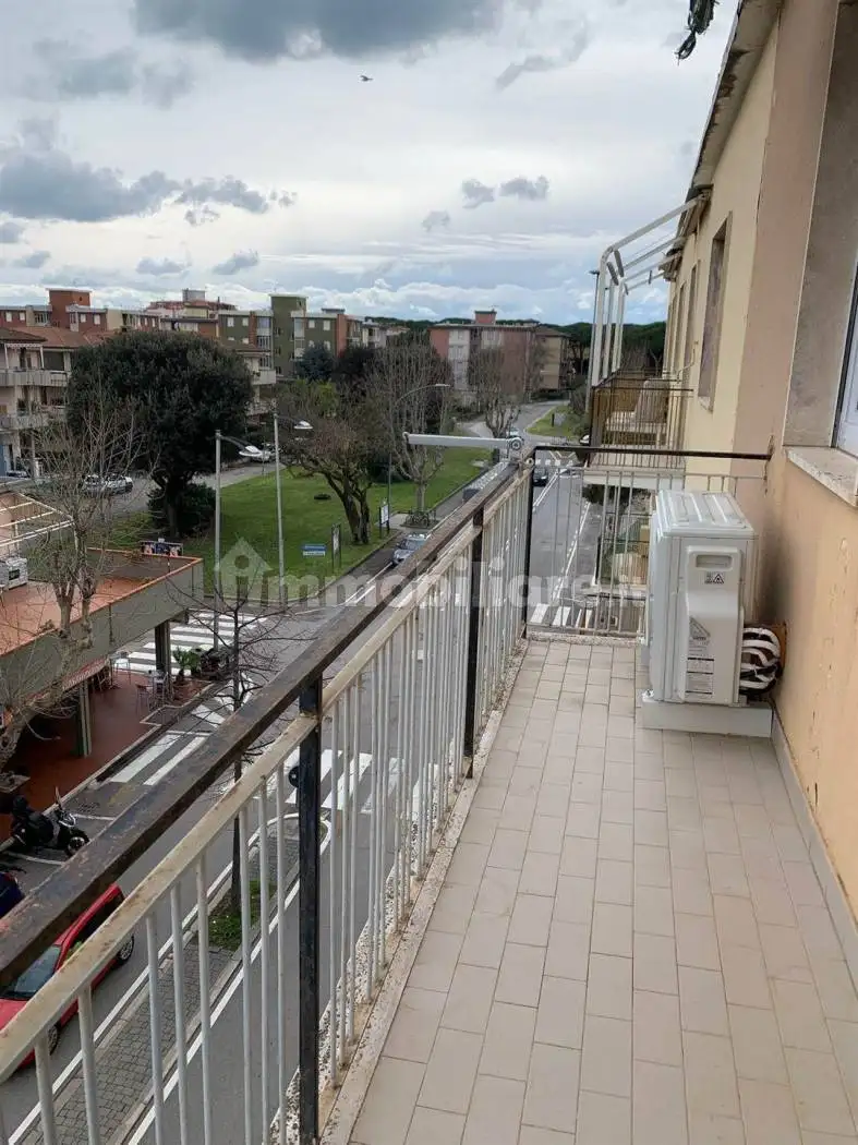 Appartamento in affitto a Follonica