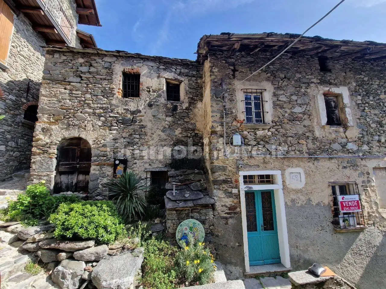 Rustico - Casale in vendita a Trezzone