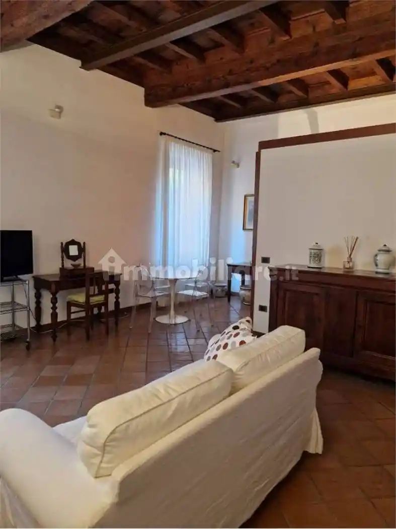 Appartamento in affitto a Mantova