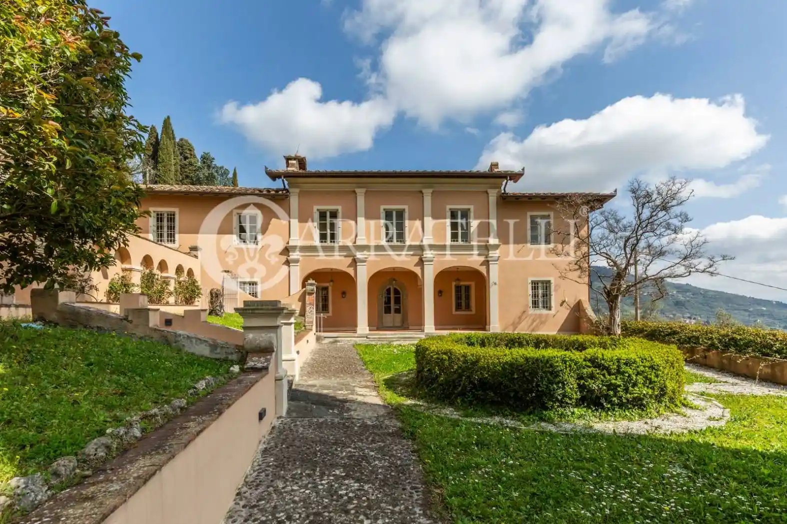 Villa in vendita a Lucca
