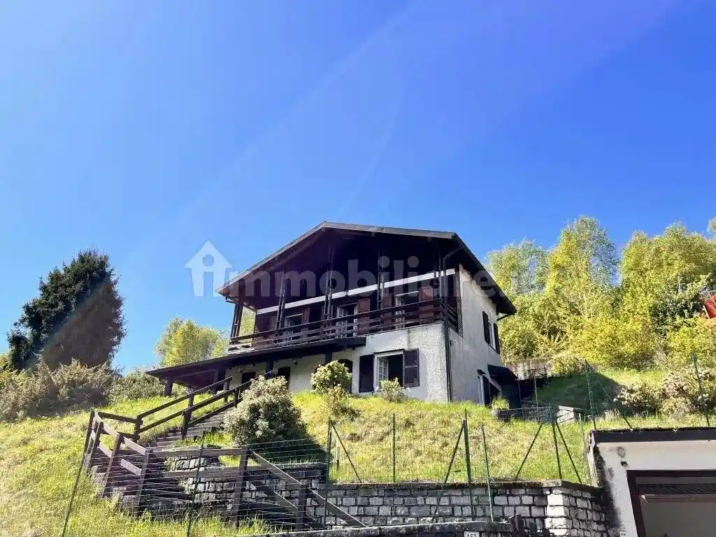 Villa in vendita a Centro Valle Intelvi