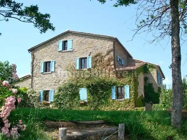 Rustico - Casale in vendita a Città di Castello