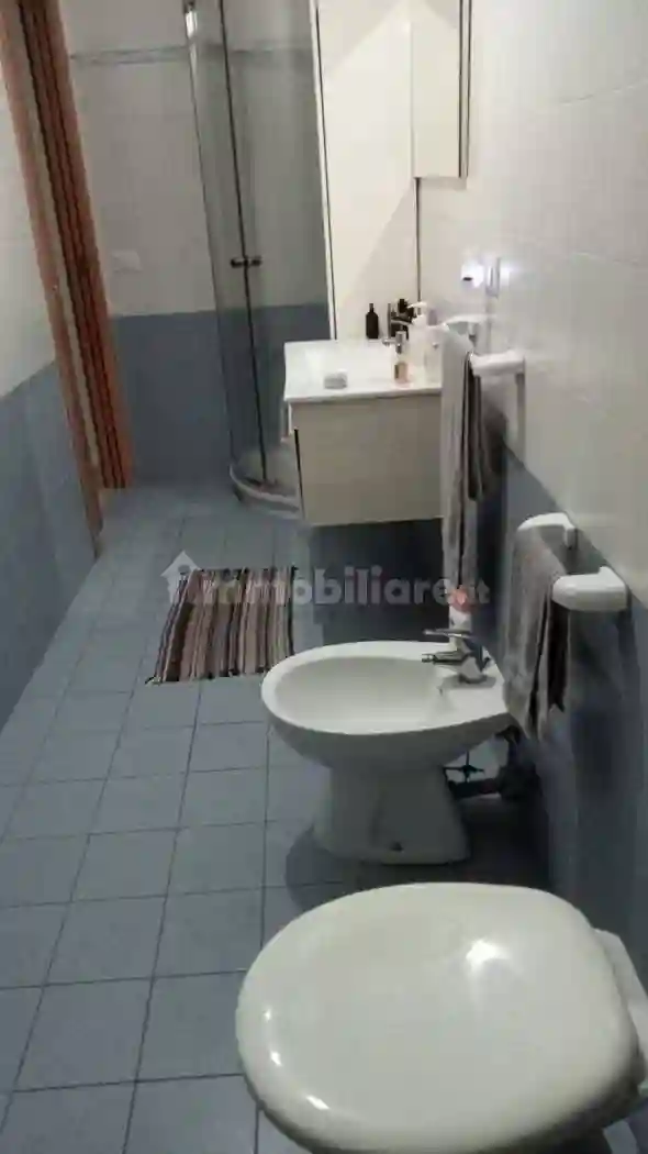 Palazzo - Edificio in Affitto - foto 4