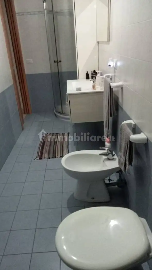 Palazzo - Edificio in Affitto - foto 3