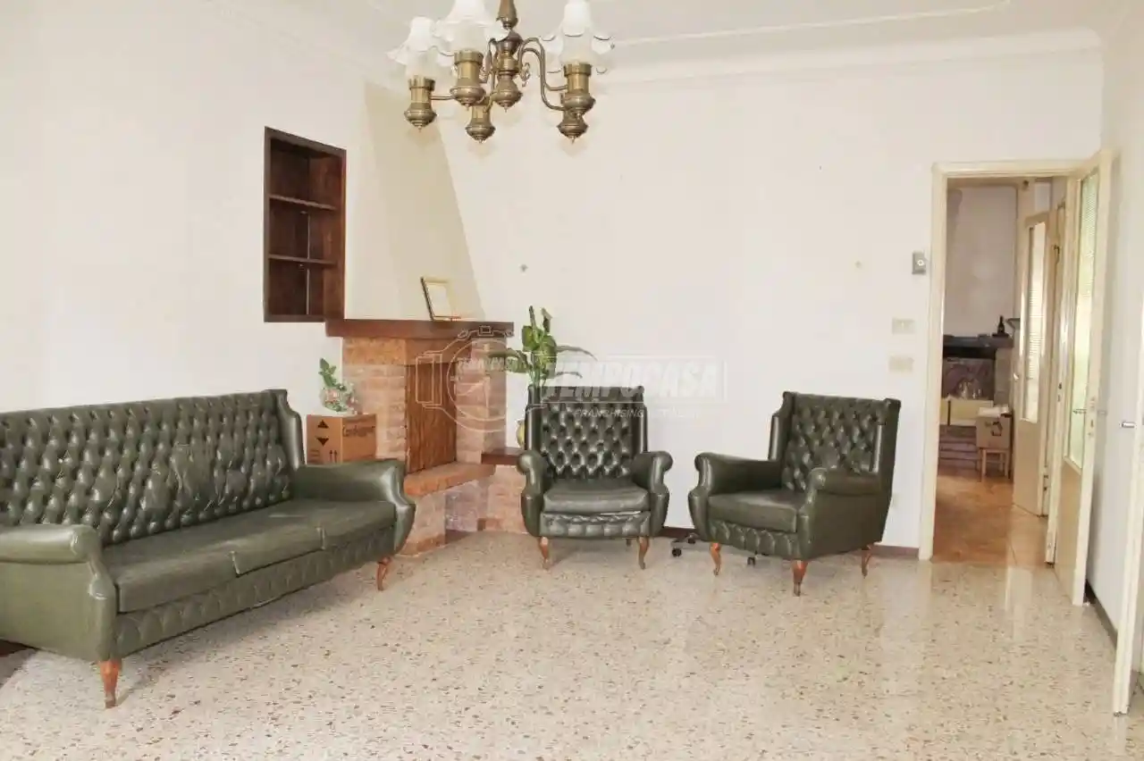 Casa indipendente in vendita a Santa Maria Nuova