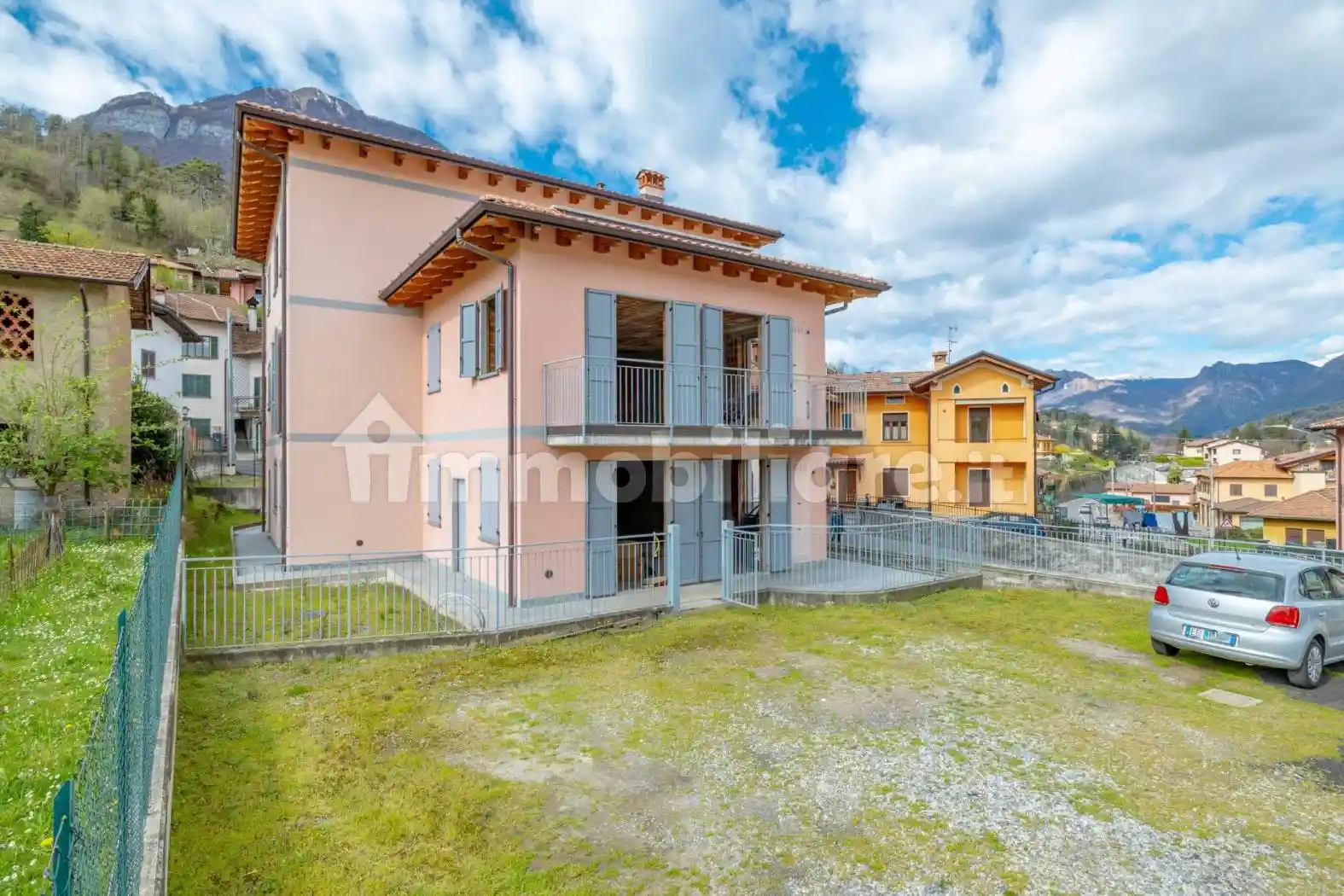 Palazzo - Edificio in vendita a Menaggio