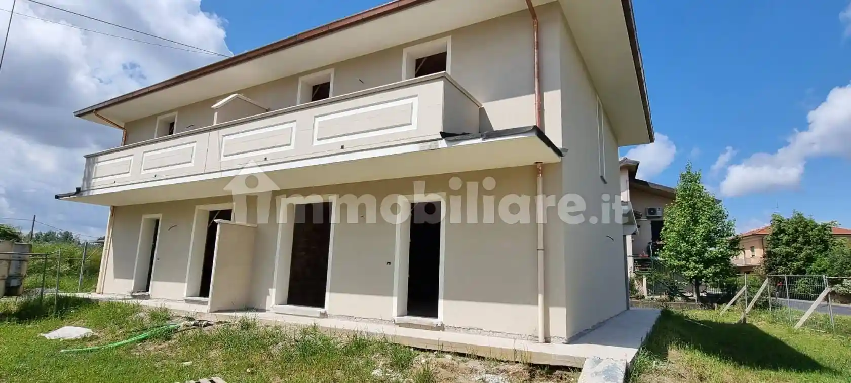 Villa in vendita a Massa e Cozzile