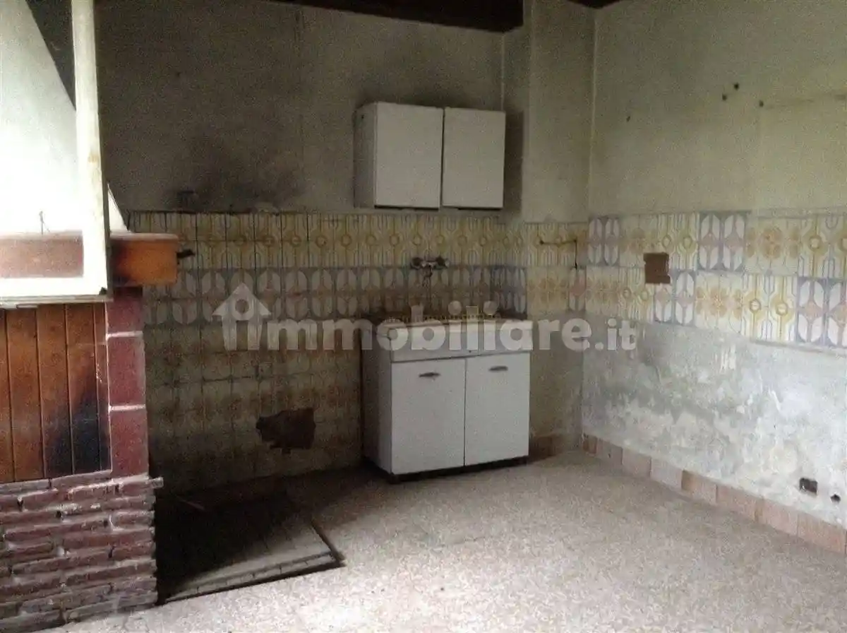 Rustico via Gramsci, 00, Centro, Crespino - foto 5