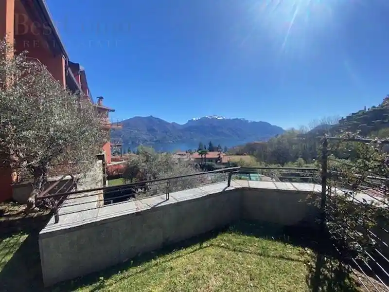 Appartamento in vendita a Menaggio