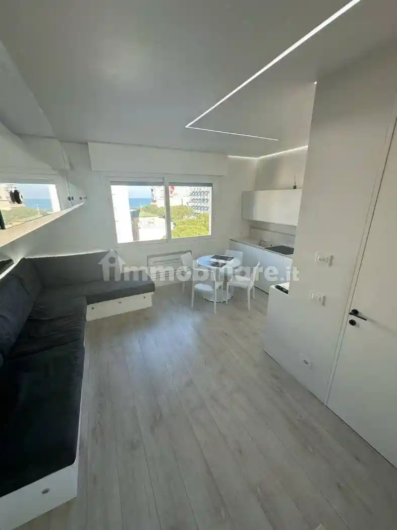 Appartamento viale Dante Alighieri, Centro, Riccione - foto 2