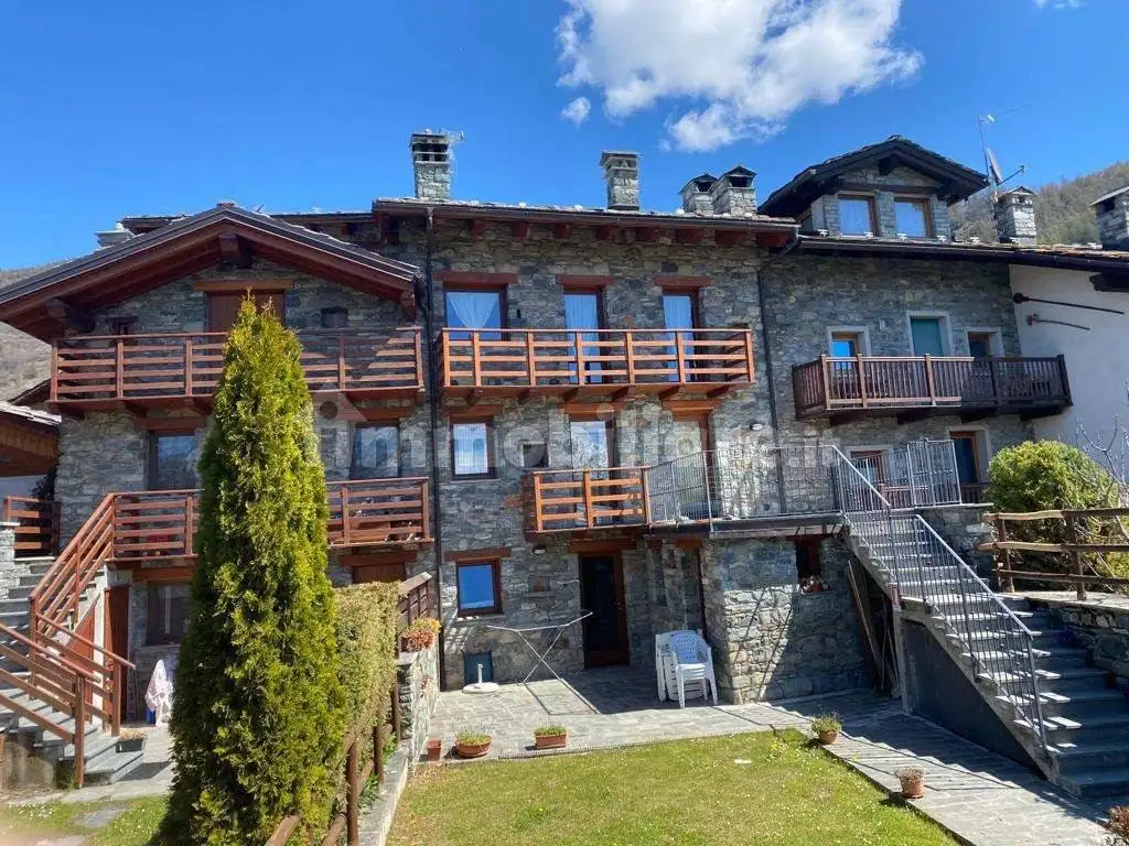 Casa indipendente in vendita a Emarèse