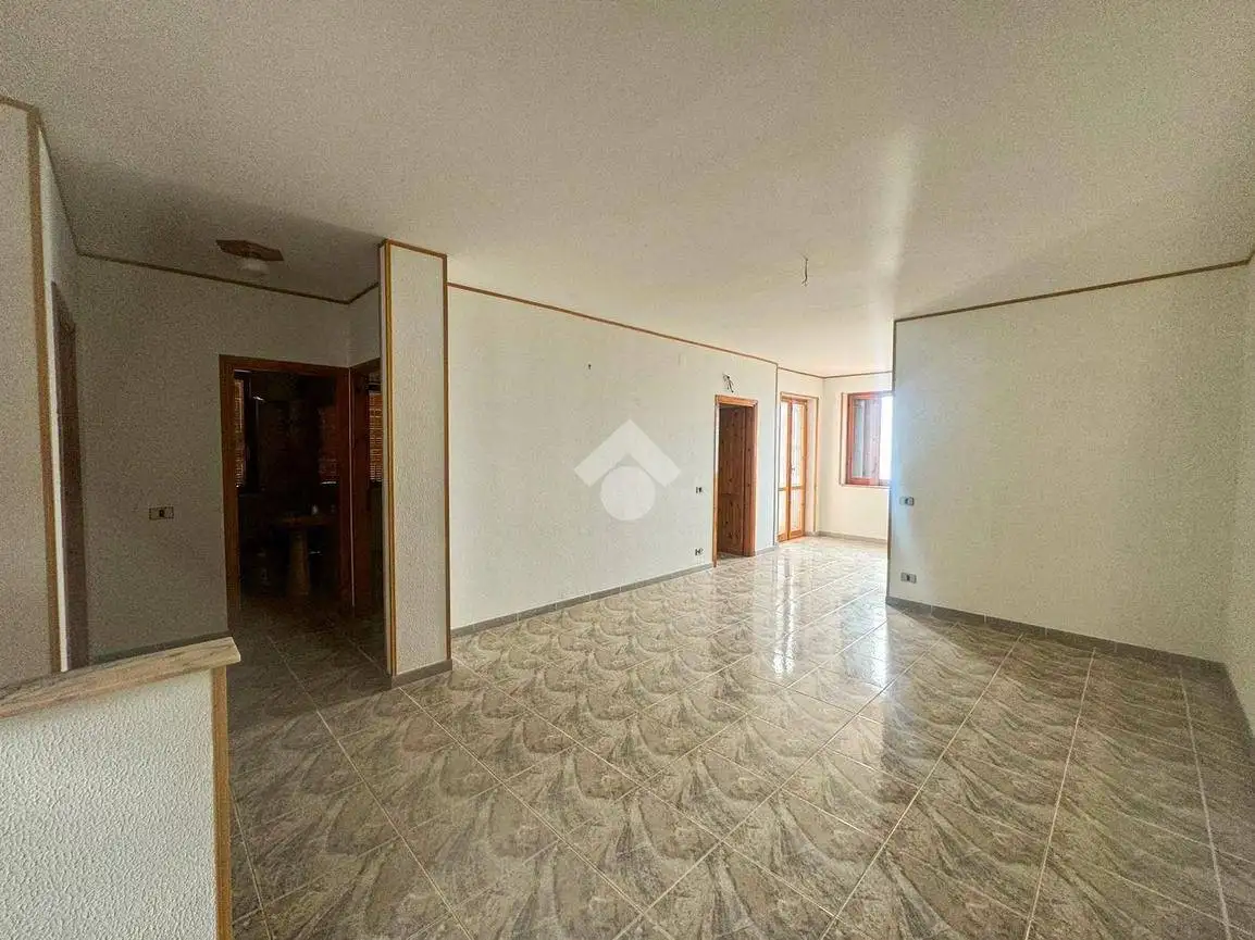 Appartamento in vendita a Falconara Albanese