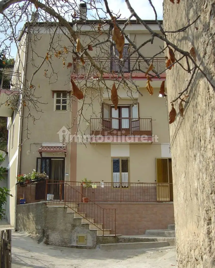 Villa in vendita a Savelli