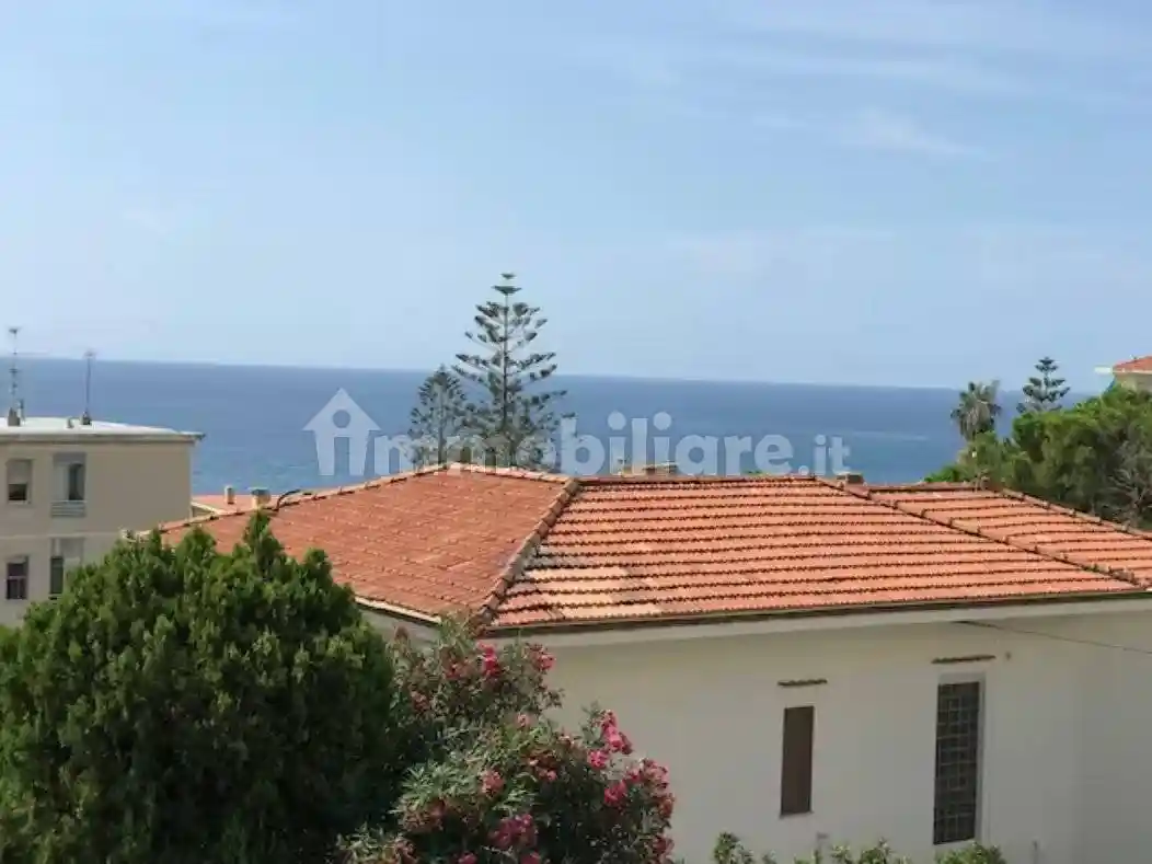 Trilocale via Padre Semeria 92, Foce - Semeria, Sanremo - foto 2