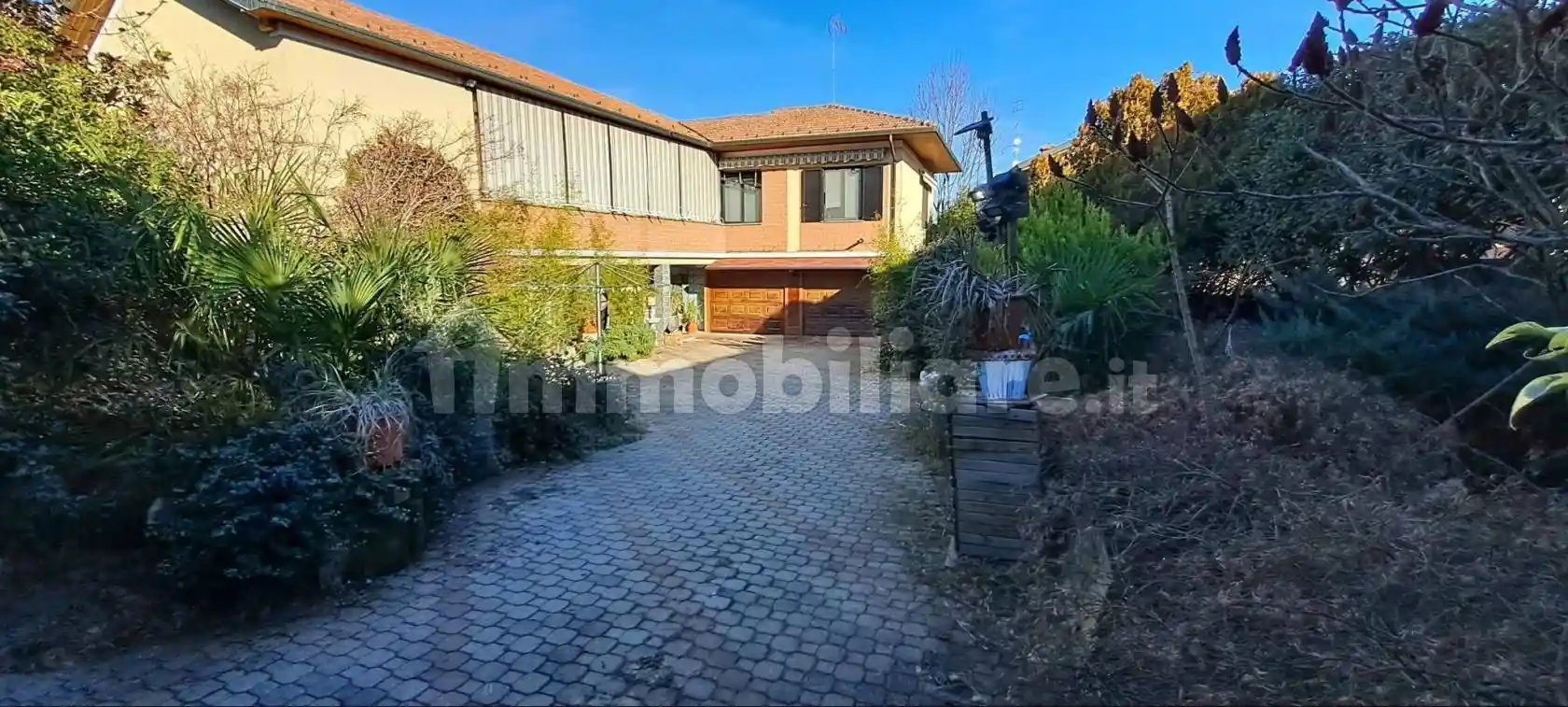 Villa in vendita a Cureggio