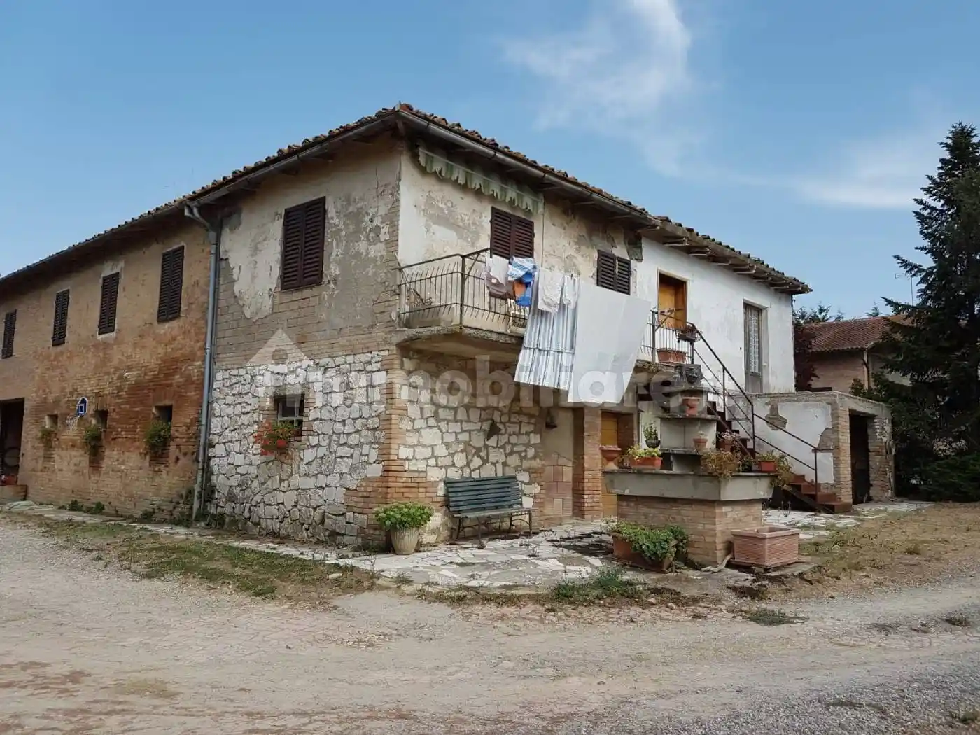 Rustico - Casale in vendita a Siena