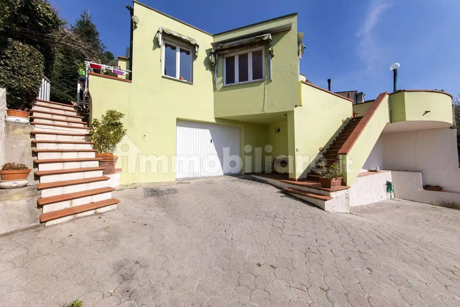 Villa in vendita a Pescia