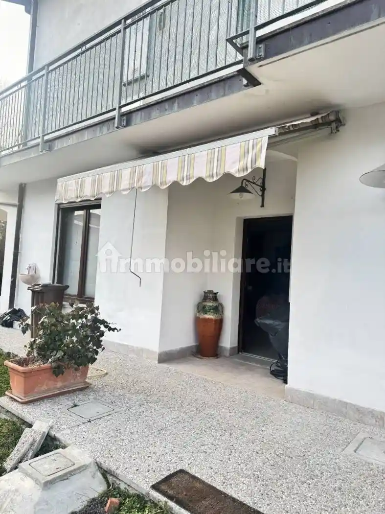 Appartamento in vendita a Gavirate