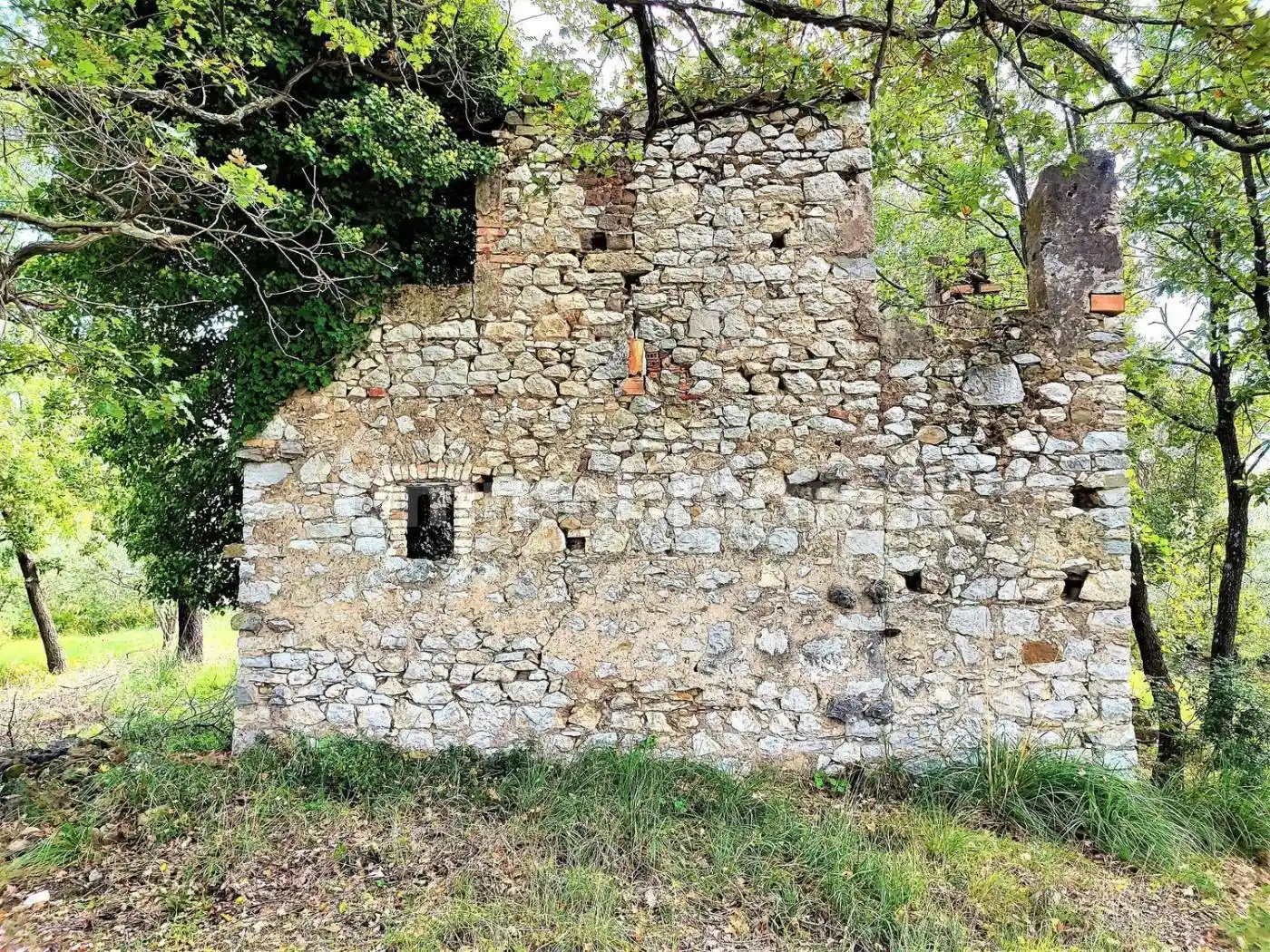 Rustico - Casale in vendita a Santi Cosma e Damiano