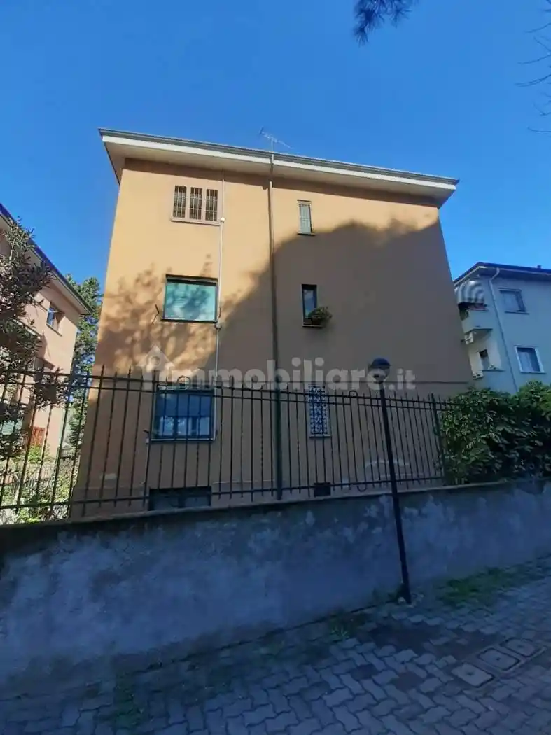 Trilocale via Giovanni della Casa 9/3, Certosa, Milano - foto 5