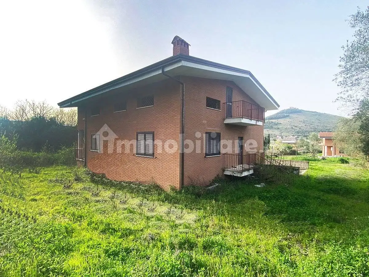 Villa bifamiliare via Semola, Castel Morrone - foto 2