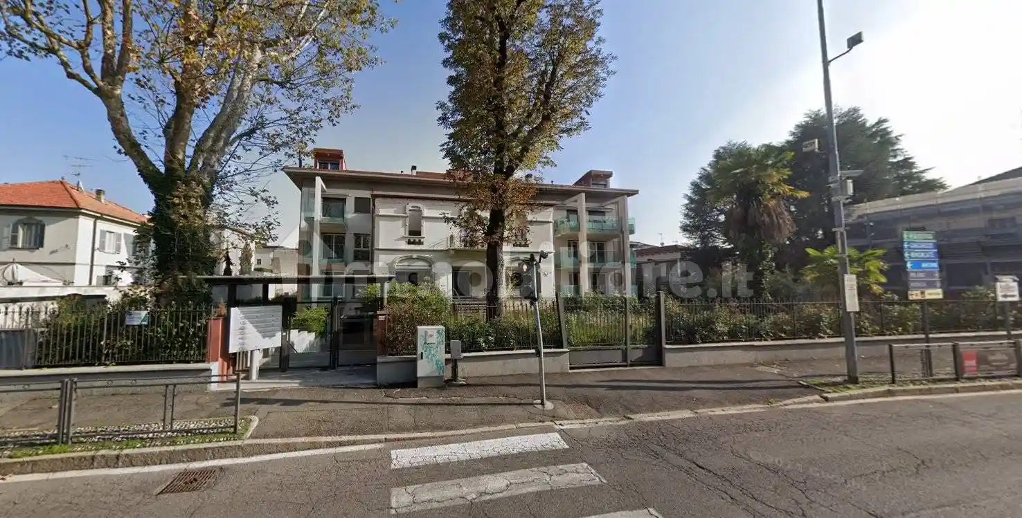 Appartamento in vendita a Villasanta