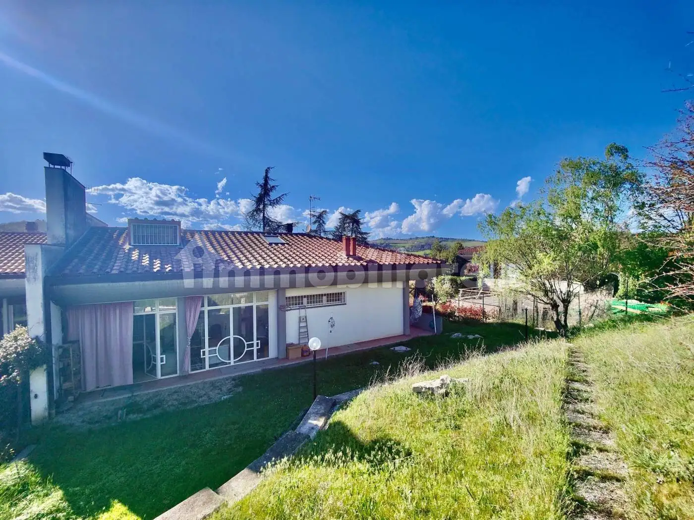 Villa in vendita a Pianoro