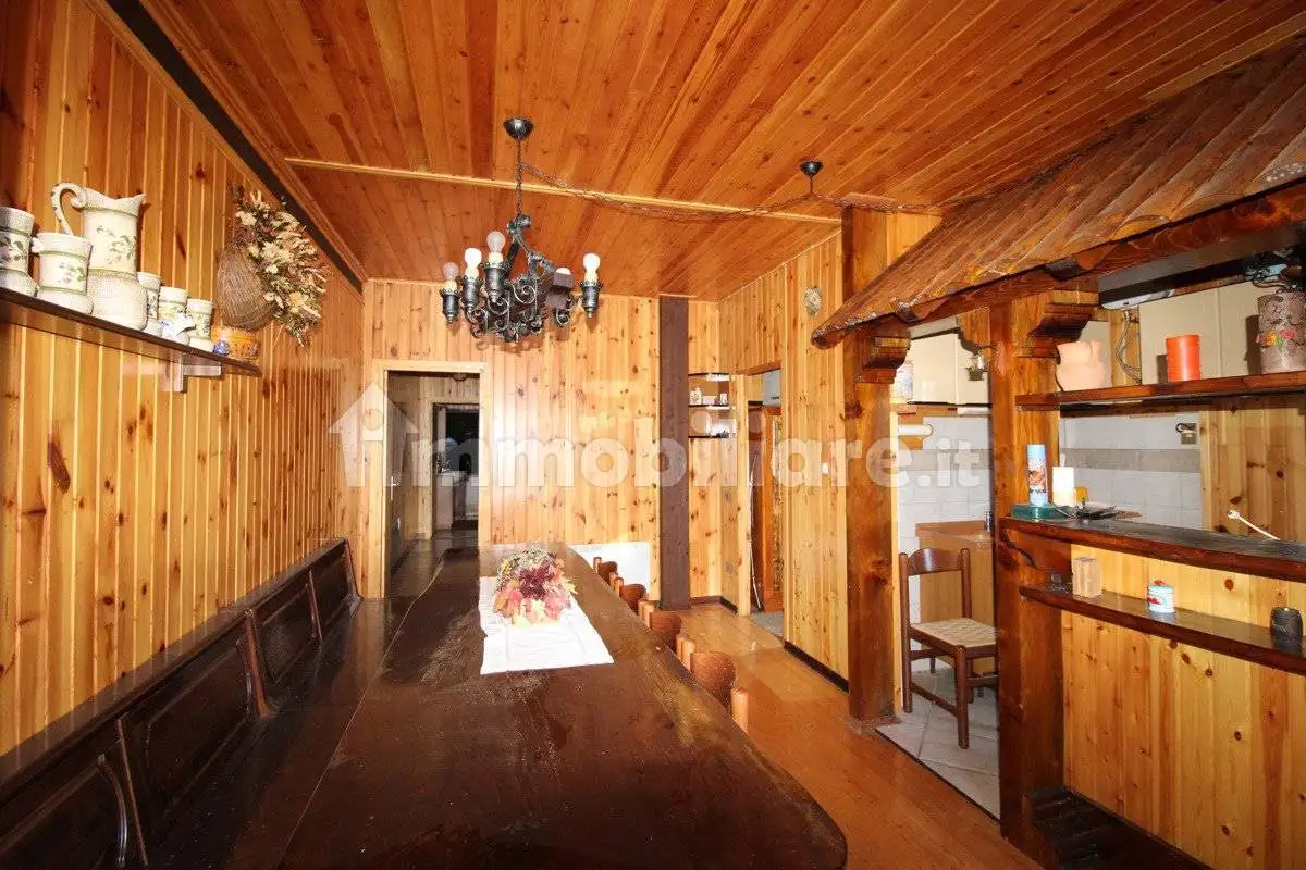 Trilocale via carlo abbiati, 19, San Fedele Intelvi, Centro Valle Intelvi - foto 3