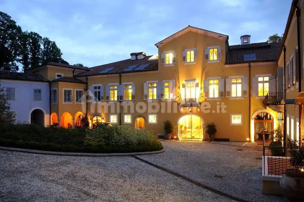 Palazzo - Edificio in vendita a Gorizia