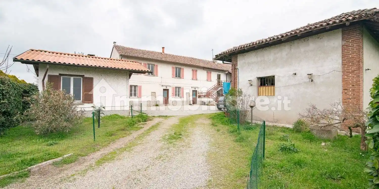 Rustico - Casale in vendita a Cava Manara