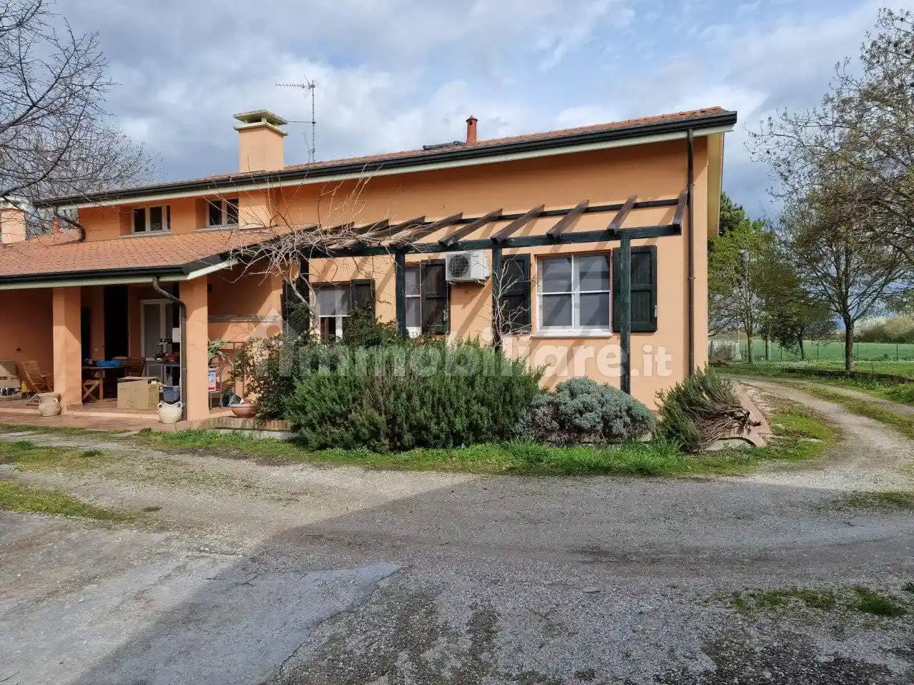 Casa indipendente in vendita a Cesena
