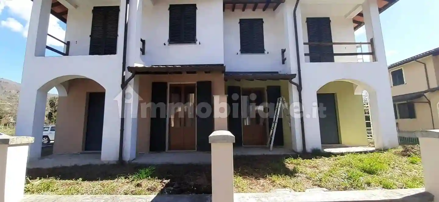 Villetta a schiera - foto 2