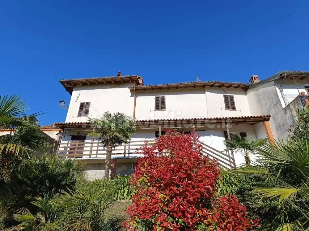 Casale via Castello 5, Centro, Camino - foto 2