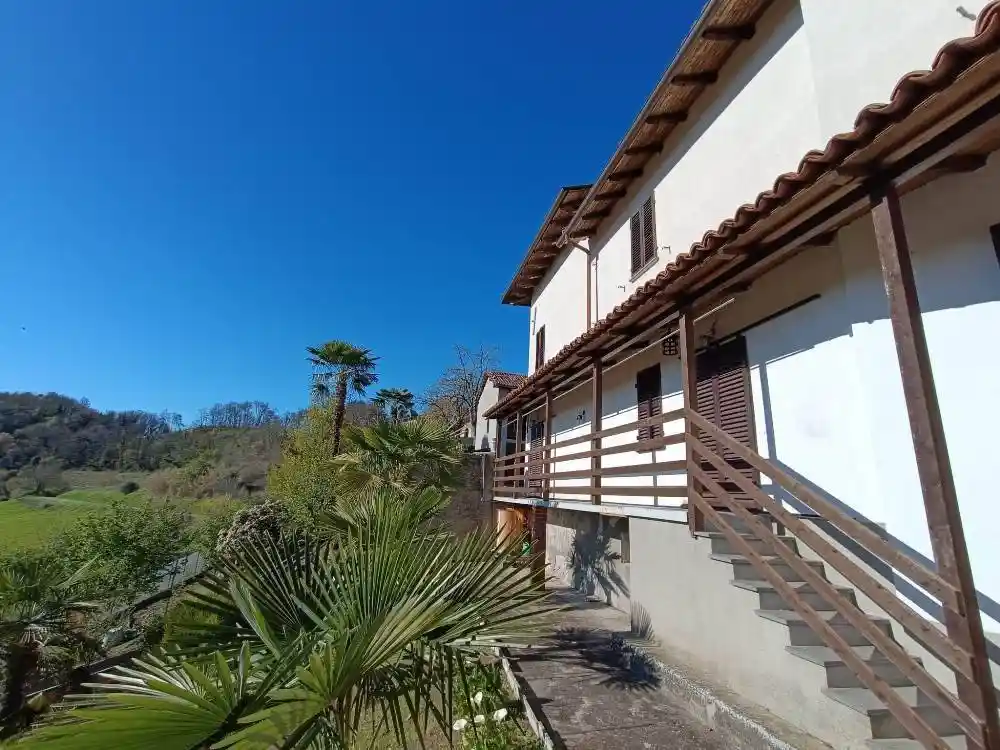 Casale via Castello 5, Centro, Camino - foto 3