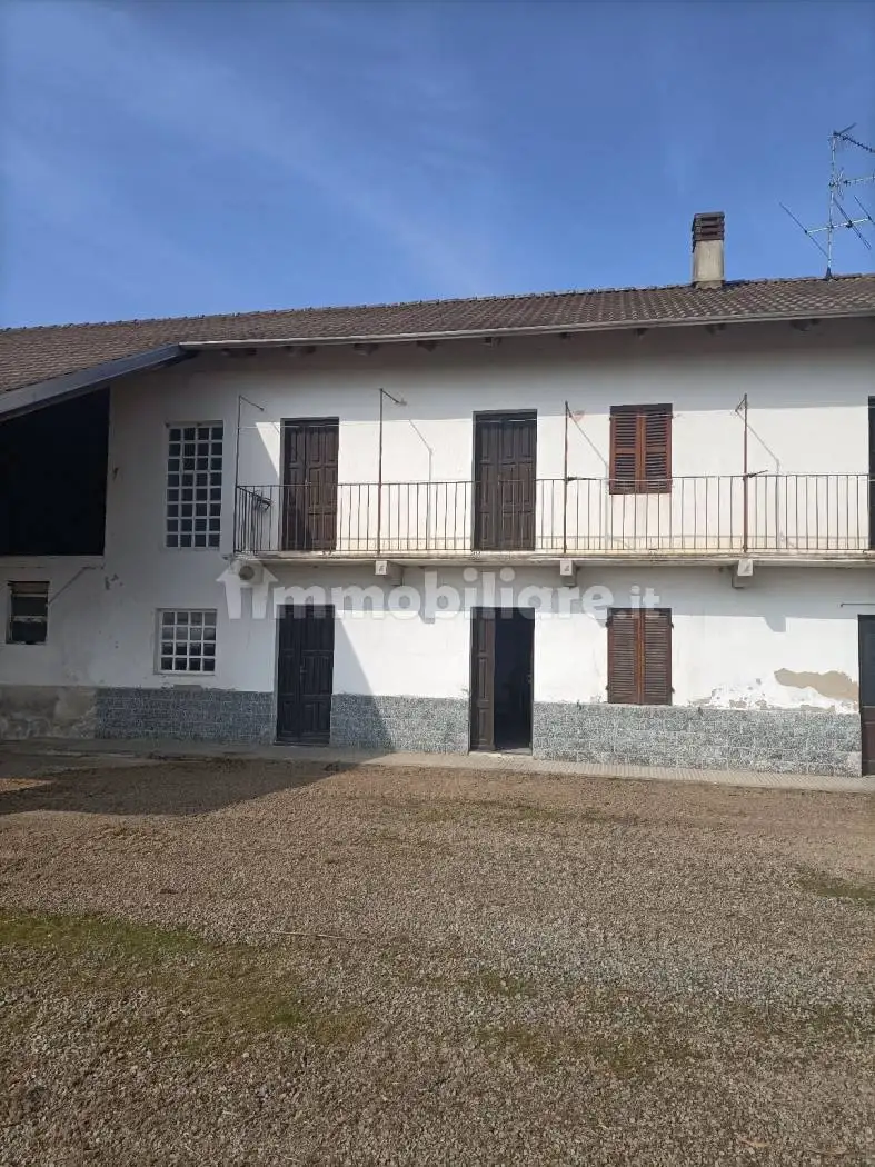 Rustico - Casale in vendita a Rovasenda