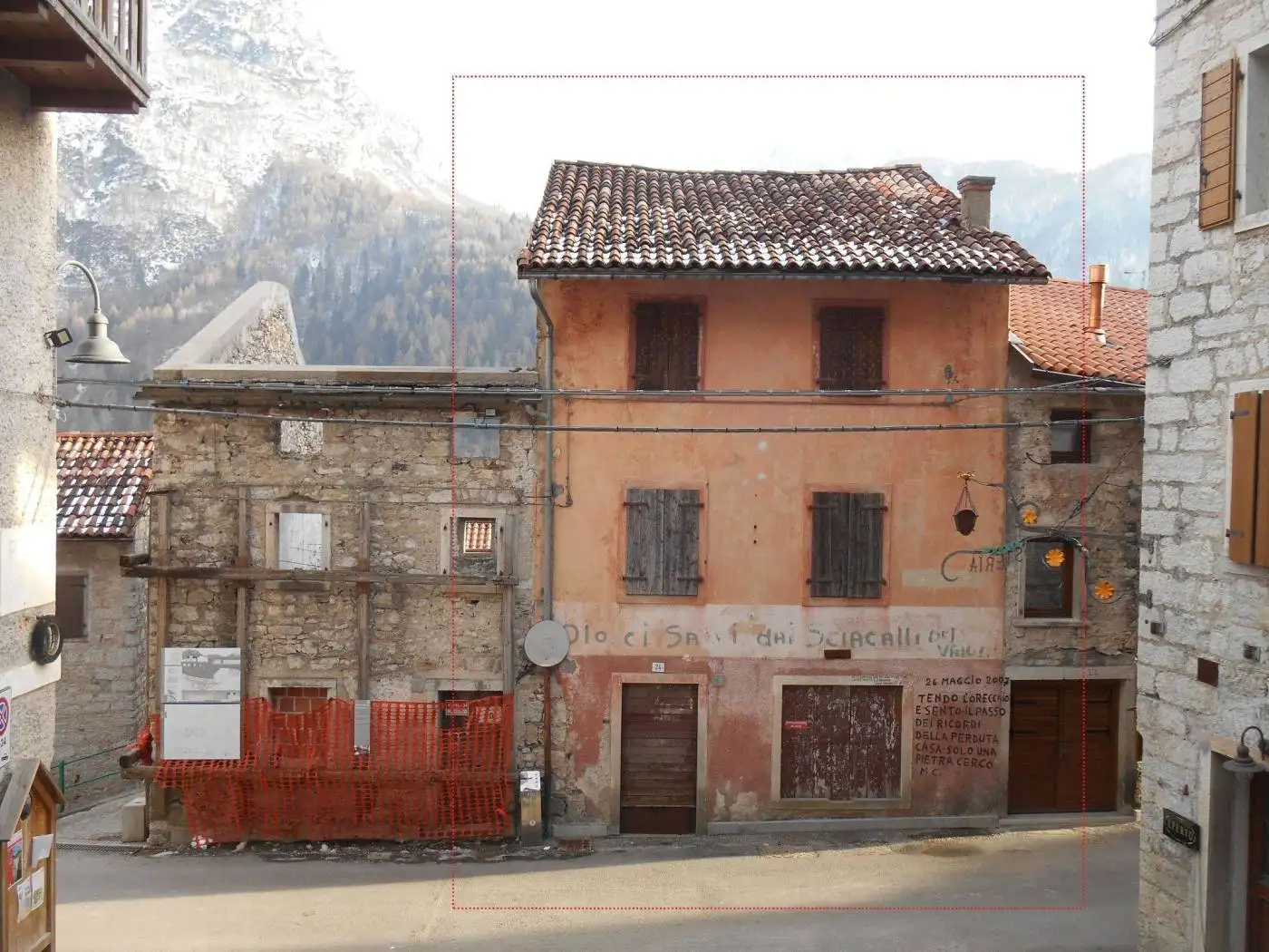 Terratetto unifamiliare via Roma 46, Erto, Erto e Casso