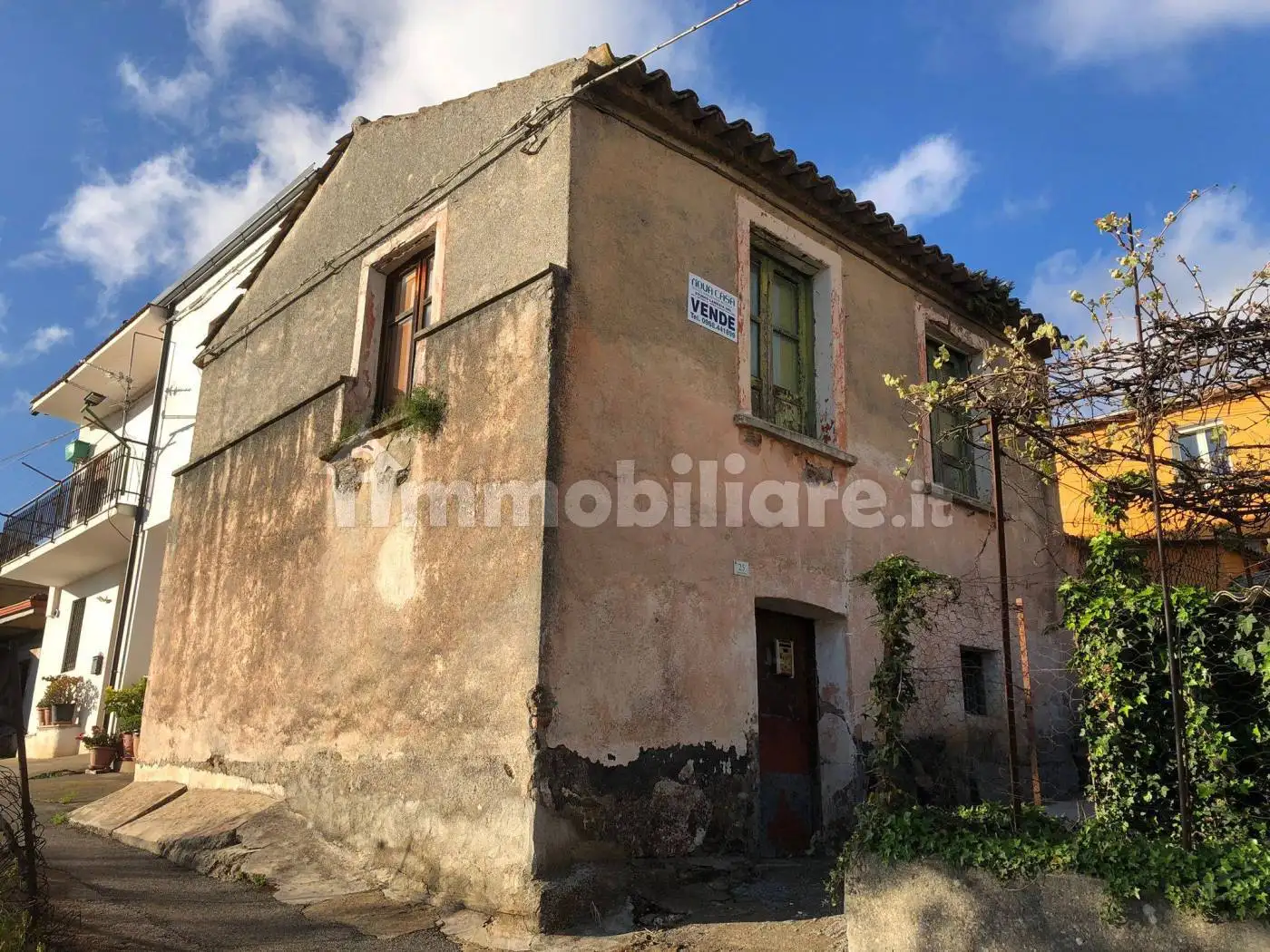 Casa indipendente in vendita a Lamezia Terme