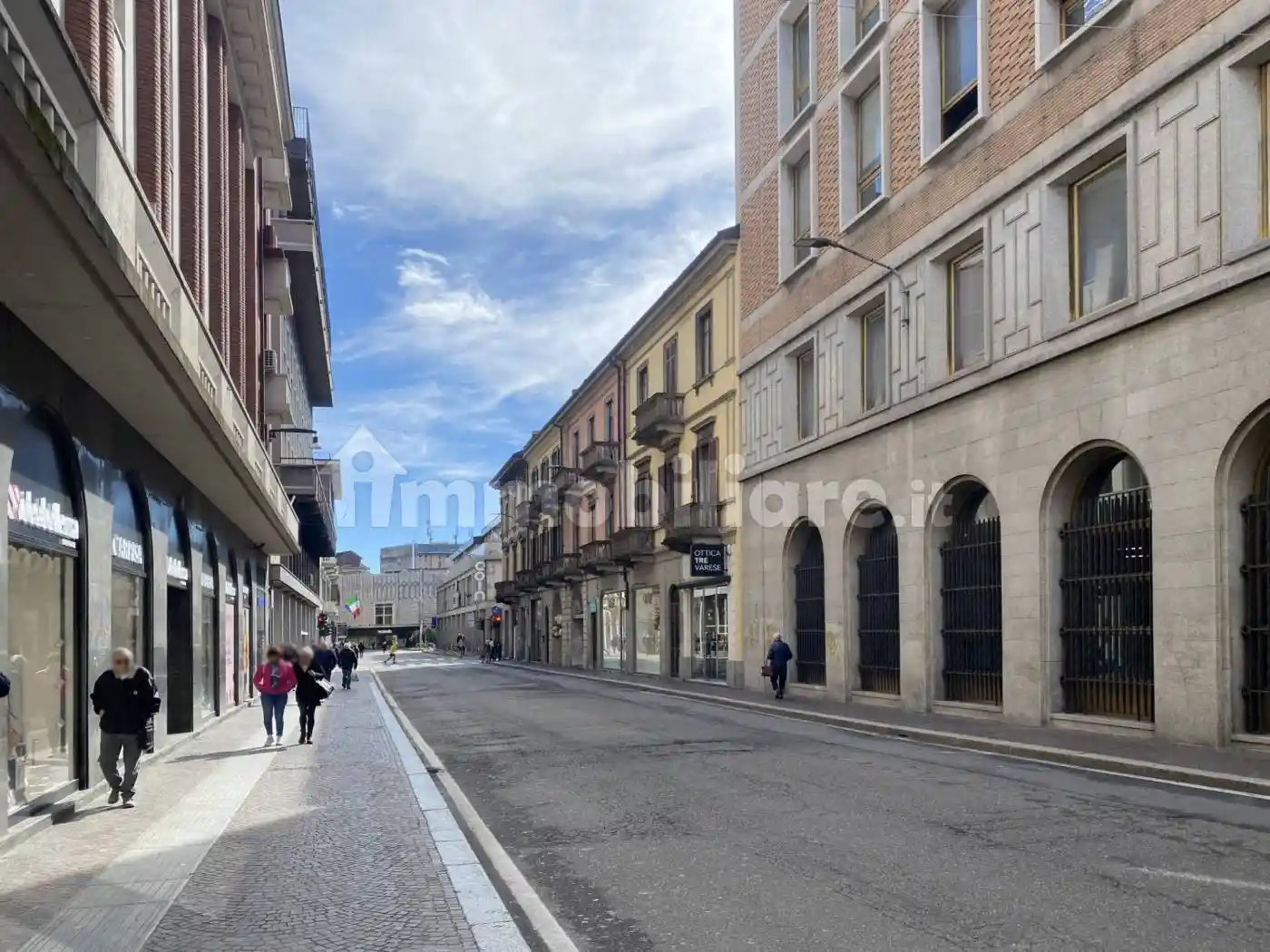 Casa indipendente in vendita a Varese