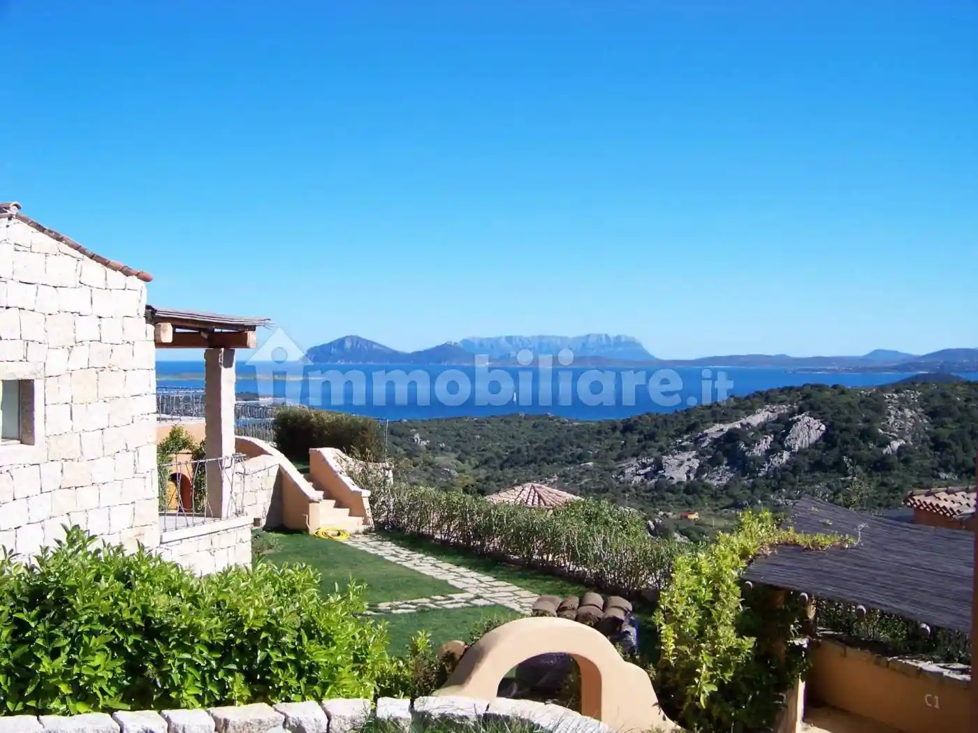 Villetta a schiera in vendita a Arzachena