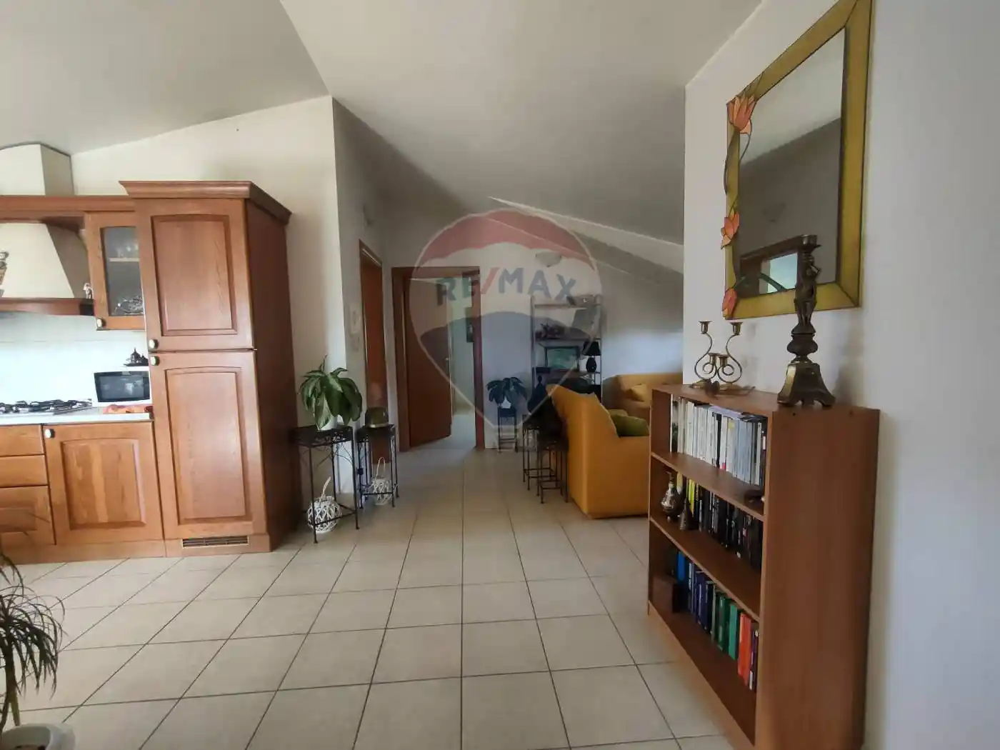 Quadrilocale via Caduti di via Fani, Poggio Picenze - foto 4