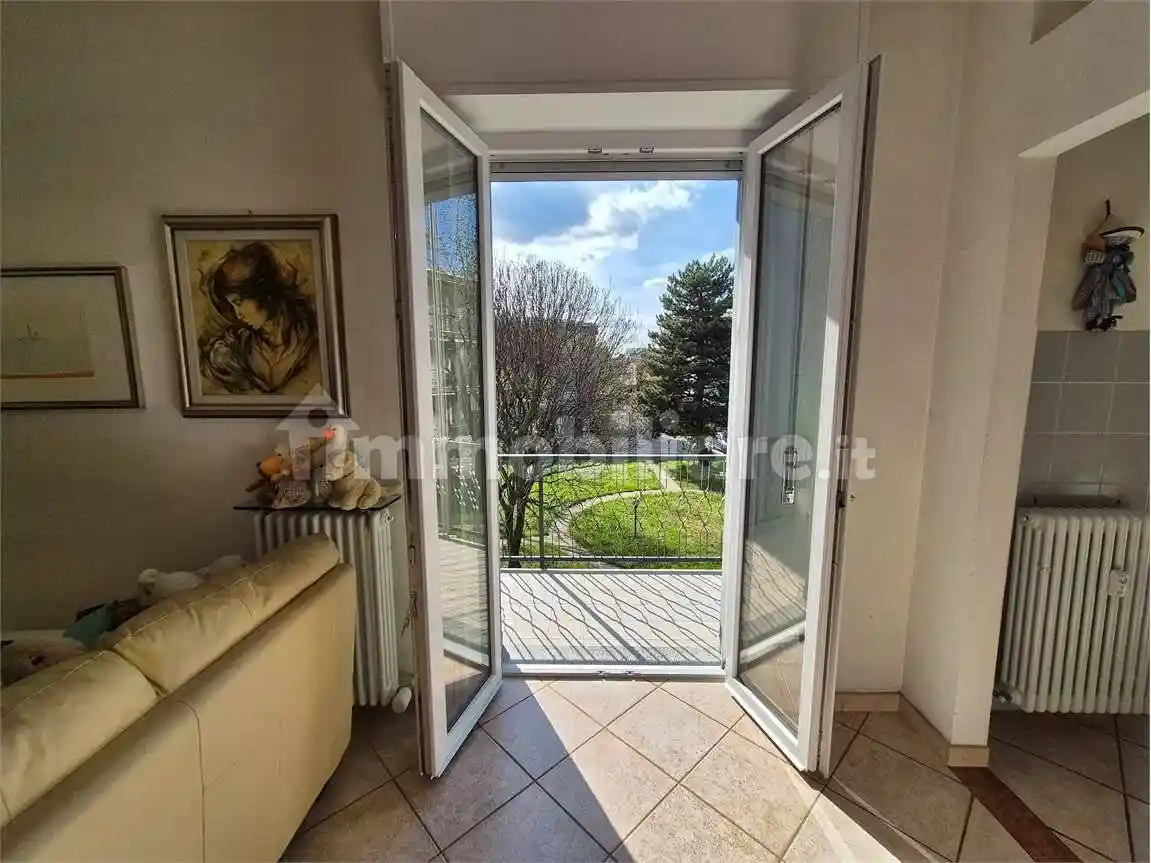 Appartamento in vendita a Lomazzo