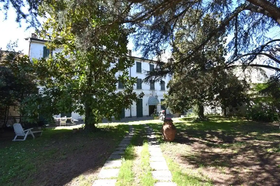 Villa in vendita a Russi