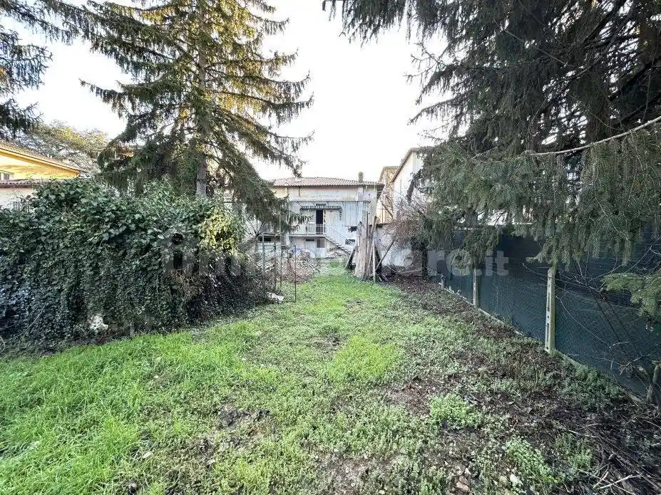 Casa indipendente in vendita a Faenza