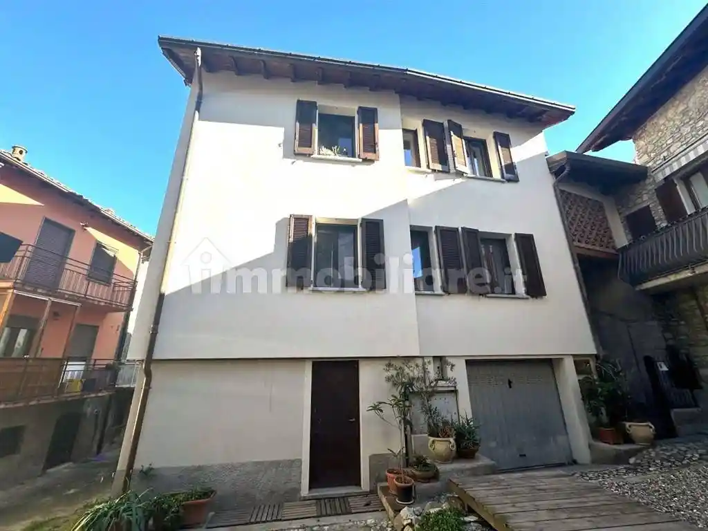 Casa indipendente in vendita a Galbiate