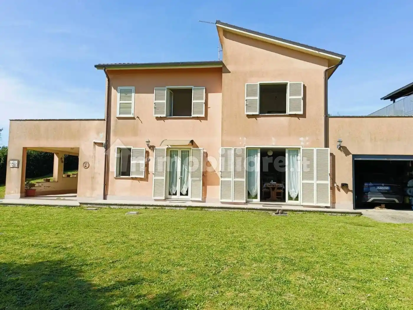 Villa in vendita a Ronciglione