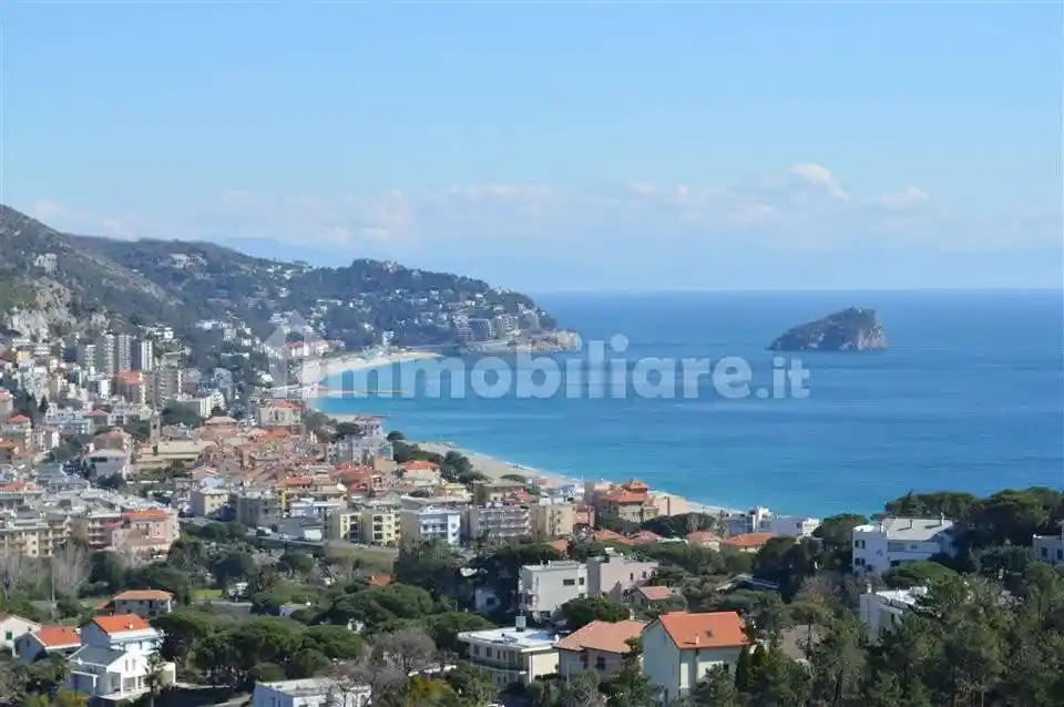 Appartamento in vendita a Spotorno