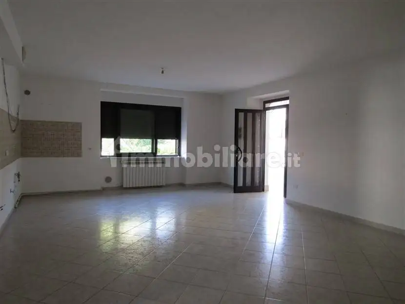 Trilocale via Giuseppe Garibaldi 66, Centro, Canosa Sannita - foto 5