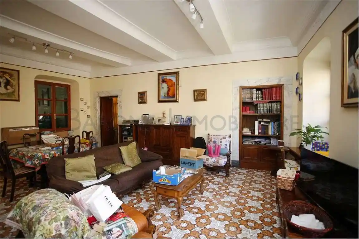 Appartamento in vendita a Carrara