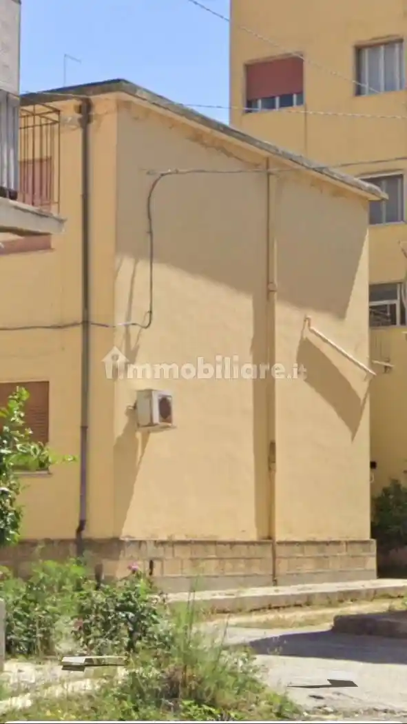 Palazzo - Edificio in vendita a Niscemi