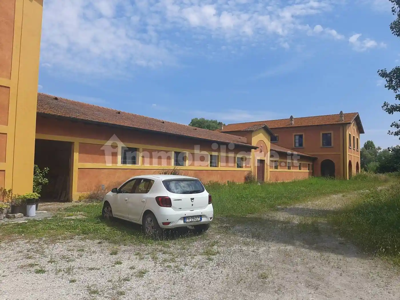 Palazzo - Edificio in Affitto - foto 4